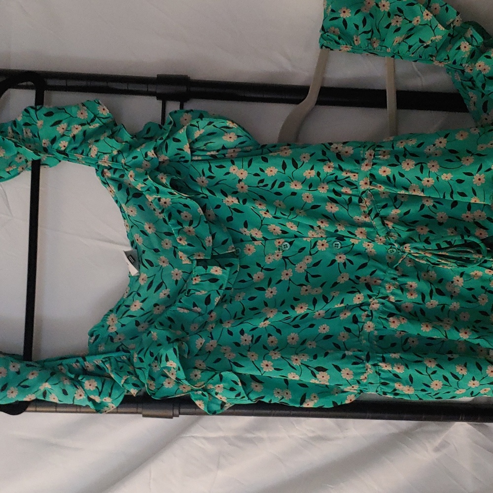 Cabi summer tank top size XL & L NWOT